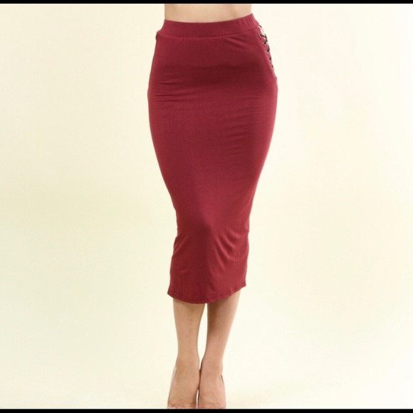 2piece outfit Chico’s Top & Tapered Maki Skirt - Picture 8 of 12